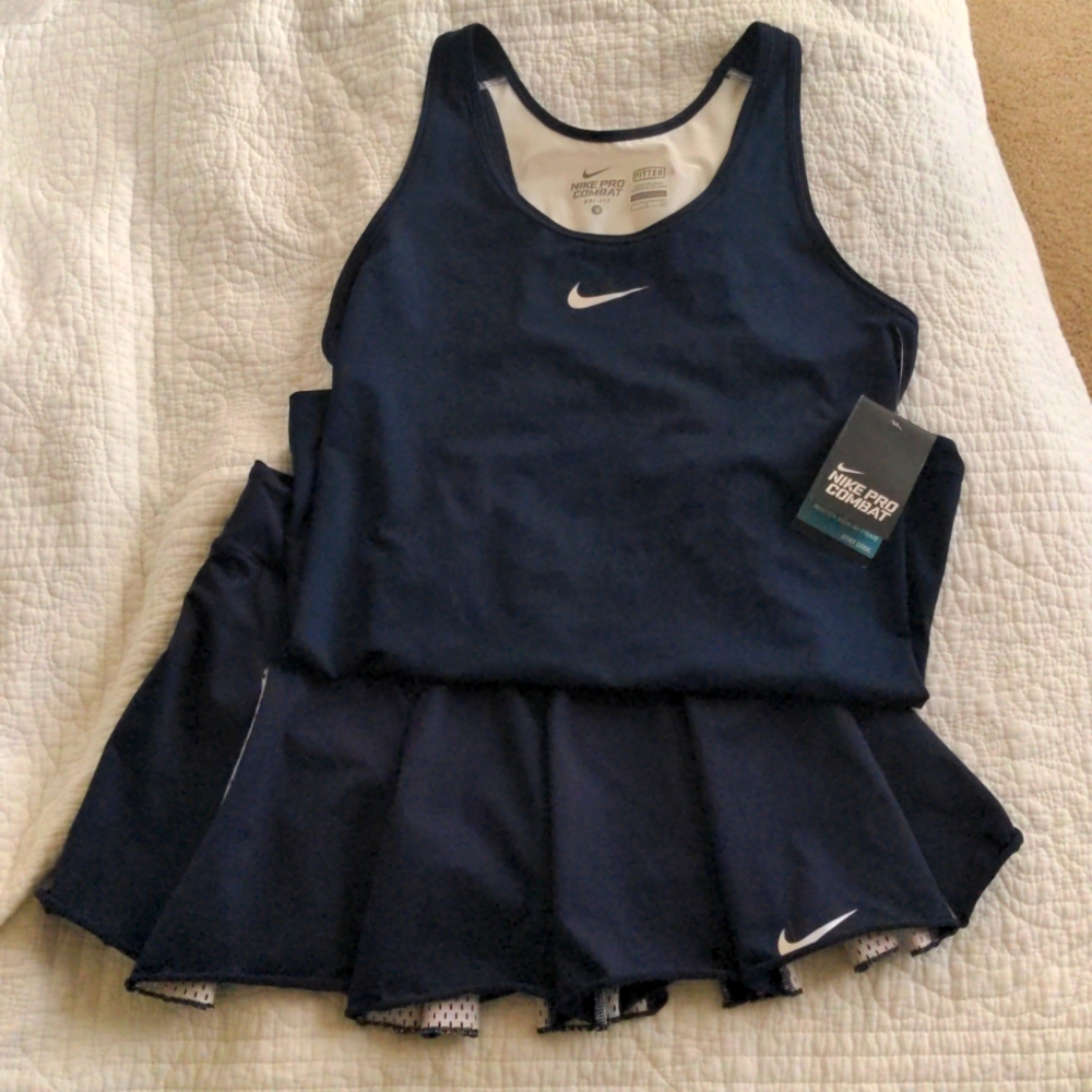 Nike Dri Fit Set Small